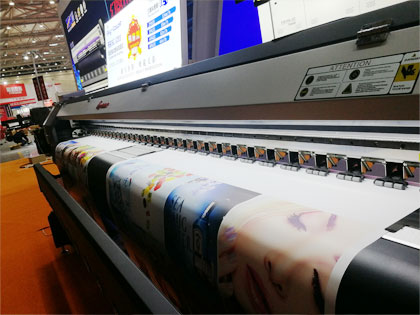 What are the reasons why eco solvent printer prints against the paper?